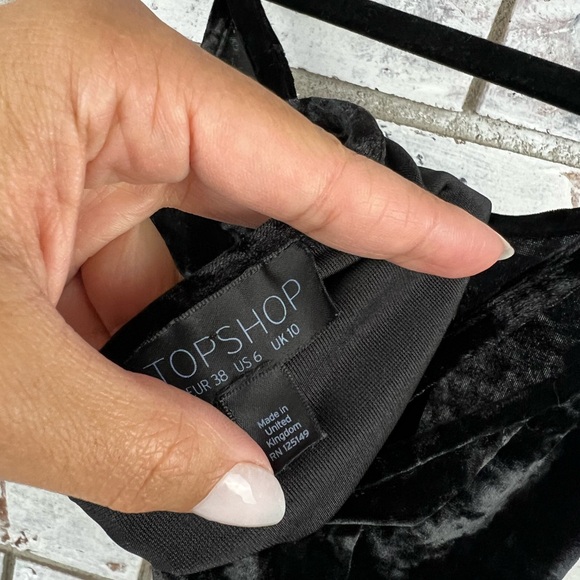 Topshop | Black Velvet Crop Top - Picture 9 of 9